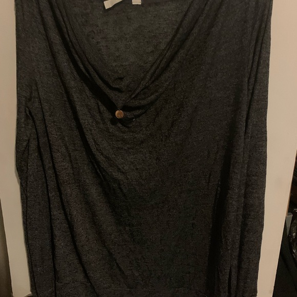 Shirts - Picture 4 of 4